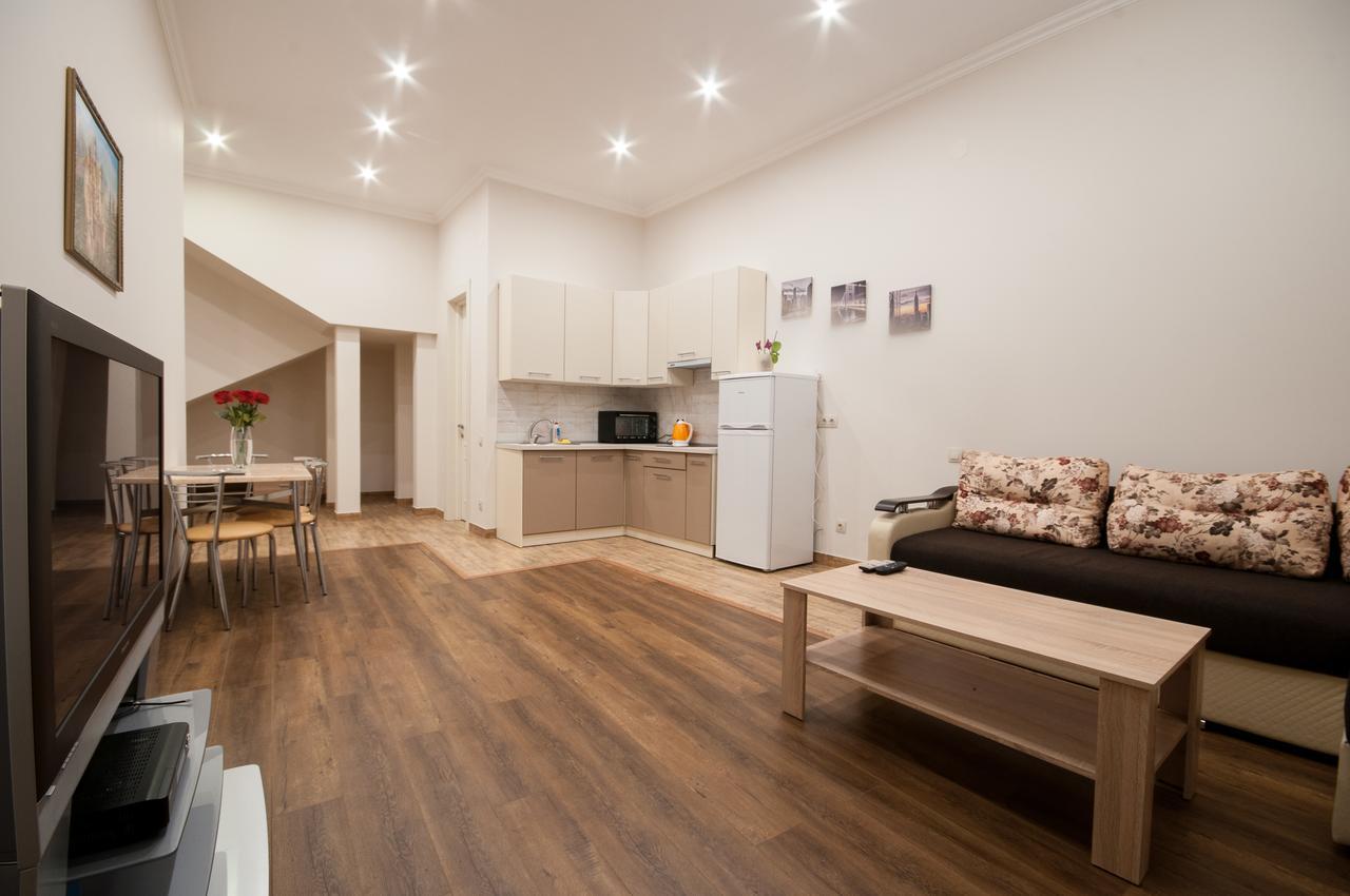 Wonderful Flat On City Center Użhorod Zewnętrze zdjęcie