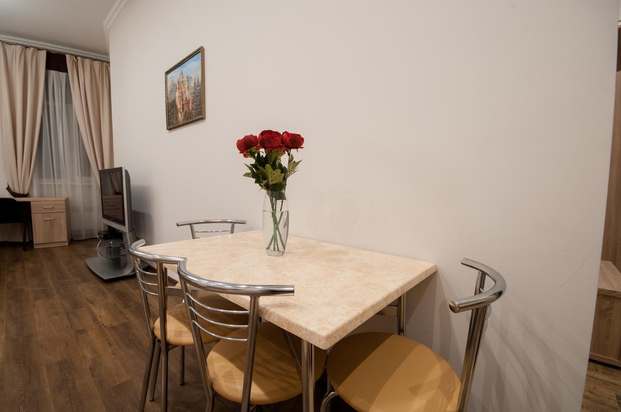 Wonderful Flat On City Center Użhorod Zewnętrze zdjęcie