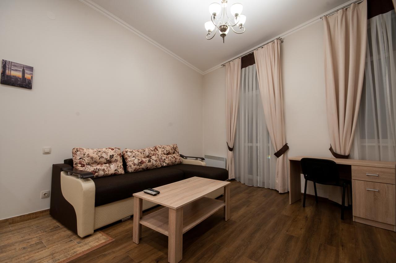 Wonderful Flat On City Center Użhorod Zewnętrze zdjęcie